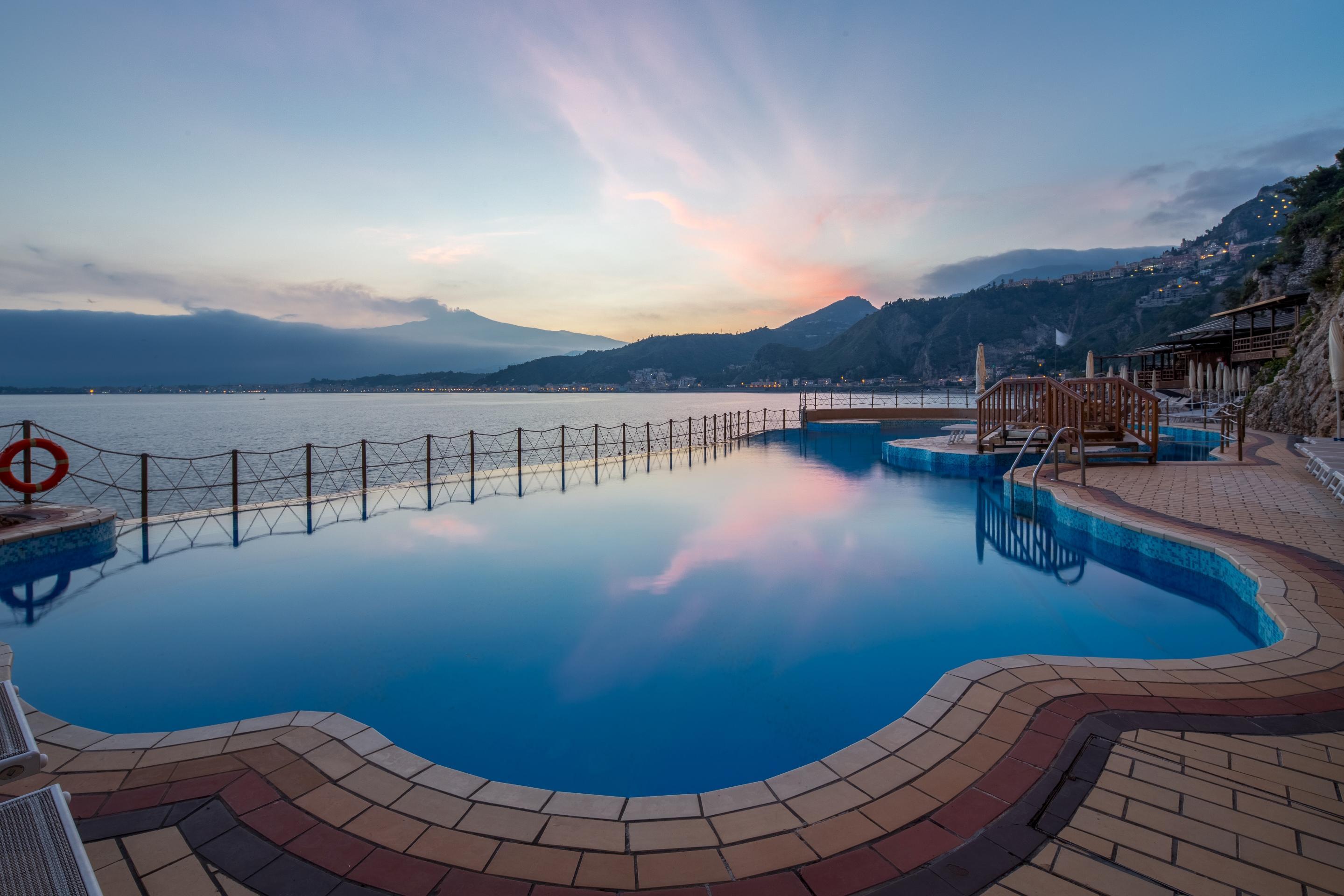 Una Hotels Capotaormina Exterior photo